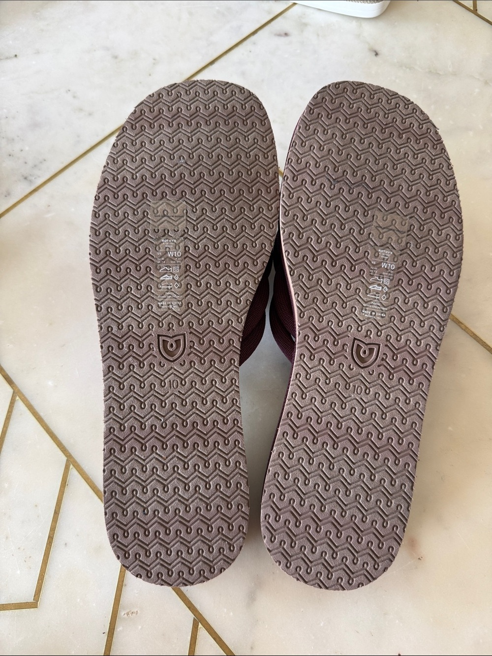 New Rothy's Raspberry Purple The Summer Sandal - Picture 5 of 6